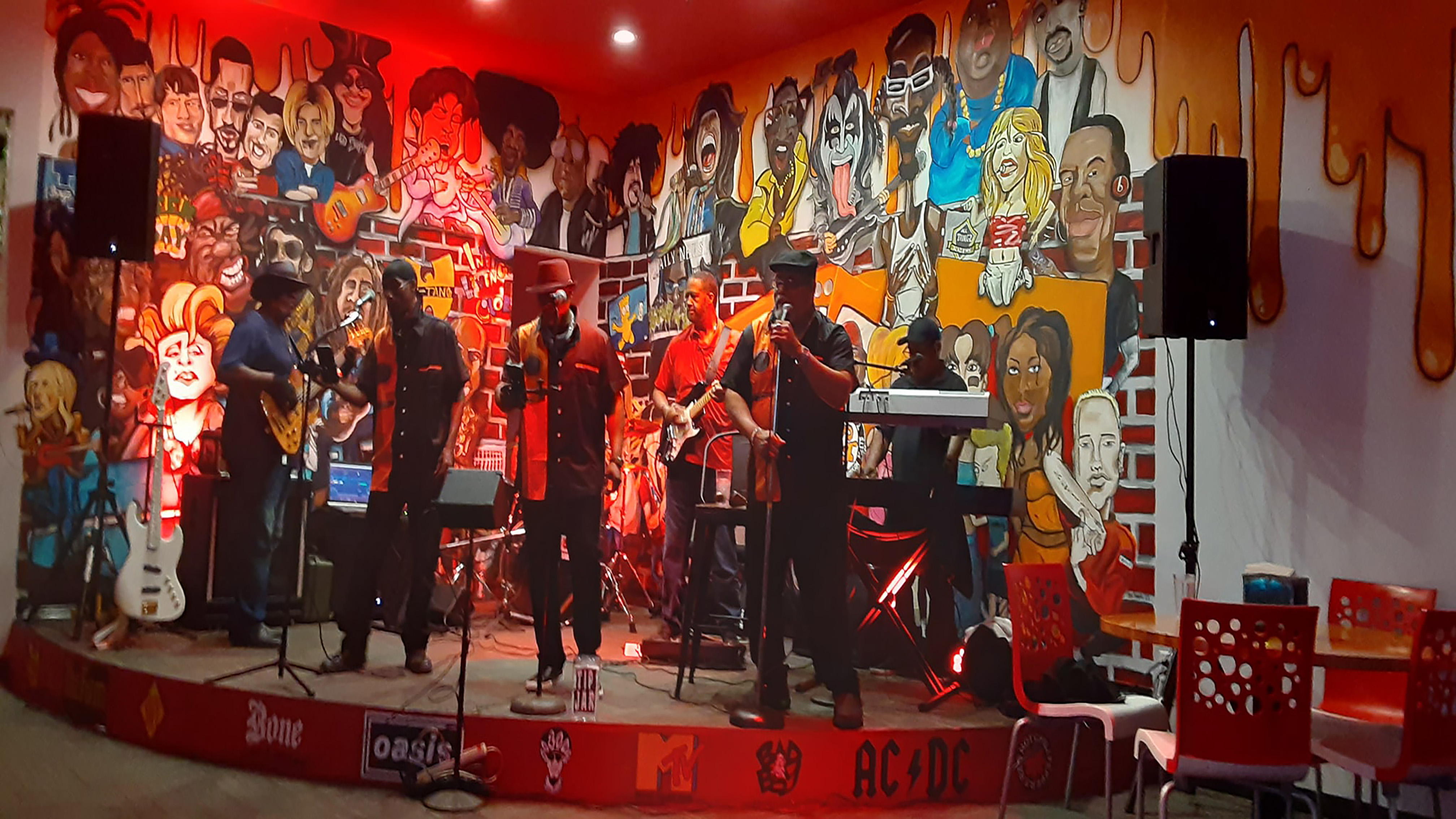 True Soul Band R&B 5:00 PM-6:00 PM True Soul Band R&B 5:00 PM-6:00 PM